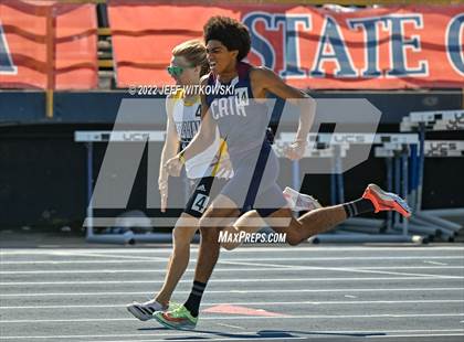 Thumbnail 1 in NCHSAA 2A/3A Track Championships photogallery.