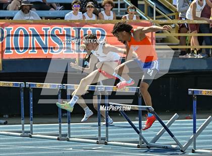 Thumbnail 3 in NCHSAA 2A/3A Track Championships photogallery.