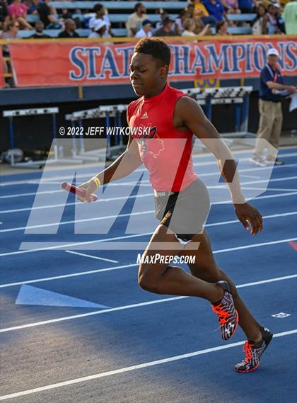 Thumbnail 3 in NCHSAA 2A/3A Track Championships photogallery.