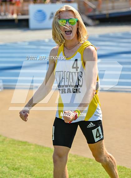 Thumbnail 1 in NCHSAA 2A/3A Track Championships photogallery.