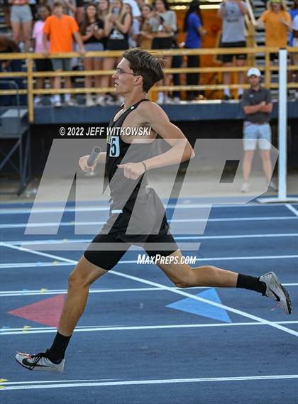 Thumbnail 3 in NCHSAA 2A/3A Track Championships photogallery.