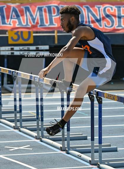 Thumbnail 1 in NCHSAA 2A/3A Track Championships photogallery.