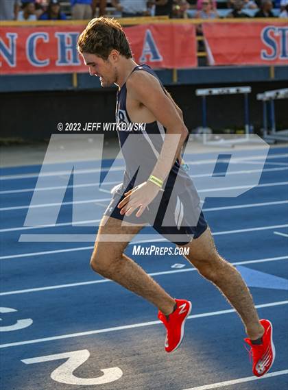 Thumbnail 3 in NCHSAA 2A/3A Track Championships photogallery.