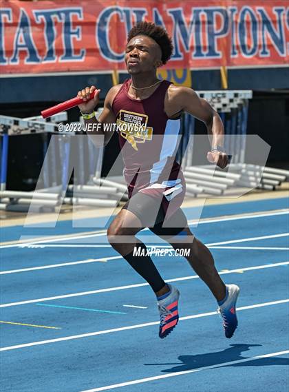 Thumbnail 2 in NCHSAA 2A/3A Track Championships photogallery.