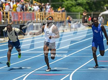 Thumbnail 1 in NCHSAA 2A/3A Track Championships photogallery.