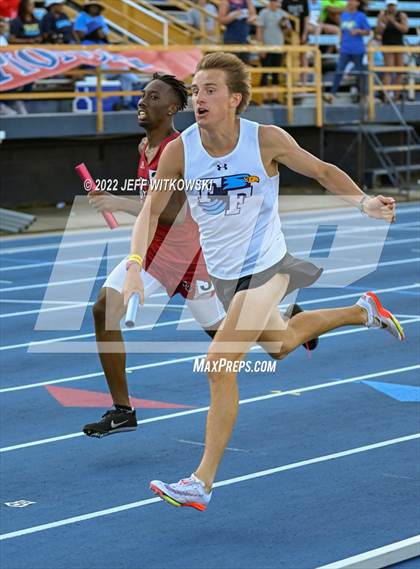 Thumbnail 2 in NCHSAA 2A/3A Track Championships photogallery.