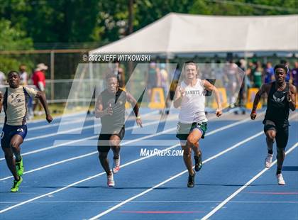 Thumbnail 1 in NCHSAA 2A/3A Track Championships photogallery.