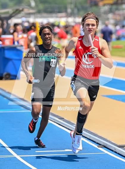 Thumbnail 3 in NCHSAA 2A/3A Track Championships photogallery.