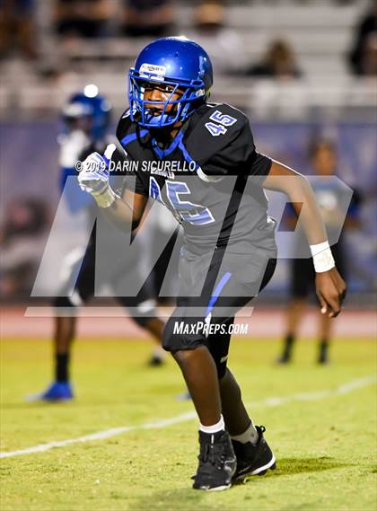 Thumbnail 2 in Chandler vs Perry photogallery.
