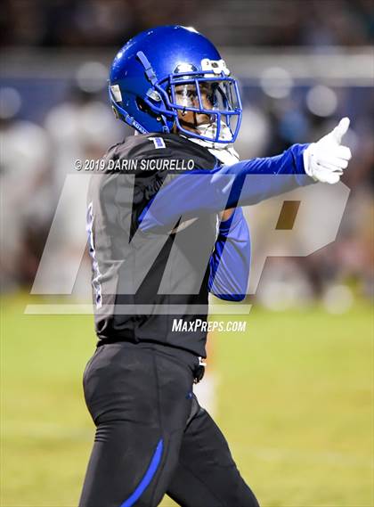 Thumbnail 3 in Chandler vs Perry photogallery.