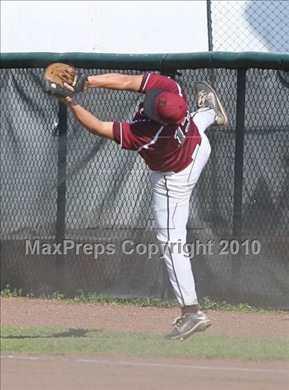 Thumbnail 1 in Palm Beach Central vs. Douglas (Regional Quarter Final) photogallery.