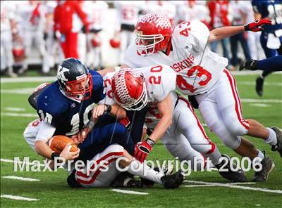 Thumbnail 2 in Kennedy vs St. Henry (D5 State Final) photogallery.