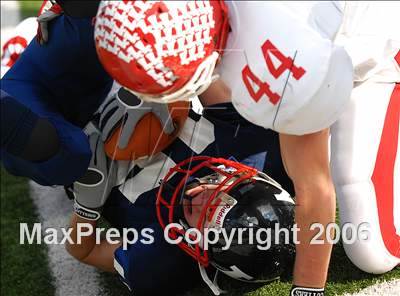 Thumbnail 3 in Kennedy vs St. Henry (D5 State Final) photogallery.