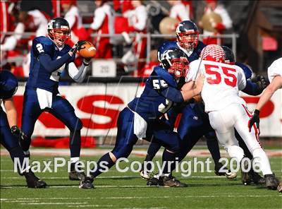 Thumbnail 2 in Kennedy vs St. Henry (D5 State Final) photogallery.