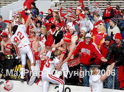 Thumbnail 2 in Kennedy vs St. Henry (D5 State Final) photogallery.