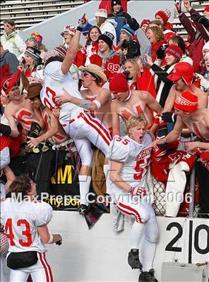 Thumbnail 3 in Kennedy vs St. Henry (D5 State Final) photogallery.