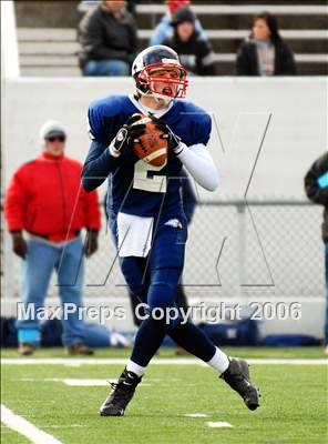 Thumbnail 2 in Kennedy vs St. Henry (D5 State Final) photogallery.