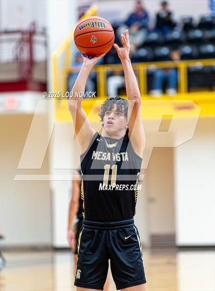 Thumbnail 2 in Mesa Vista @ Menaul (Braves Invite at Santa Fe Indian School) photogallery.