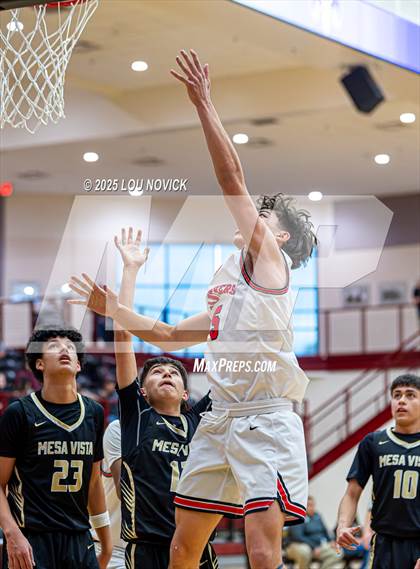Thumbnail 3 in Mesa Vista @ Menaul (Braves Invite at Santa Fe Indian School) photogallery.
