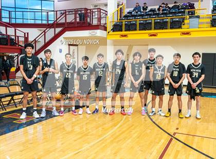 Thumbnail 3 in Mesa Vista @ Menaul (Braves Invite at Santa Fe Indian School) photogallery.