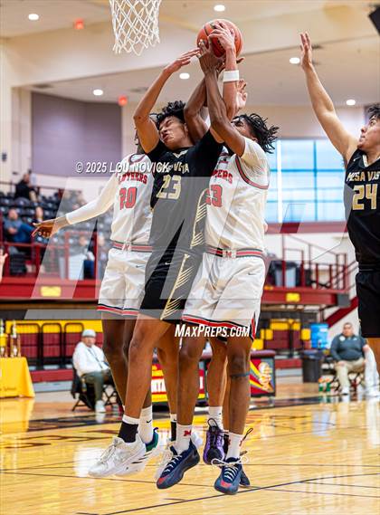 Thumbnail 3 in Mesa Vista @ Menaul (Braves Invite at Santa Fe Indian School) photogallery.