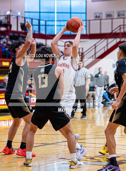 Thumbnail 2 in Mesa Vista @ Menaul (Braves Invite at Santa Fe Indian School) photogallery.