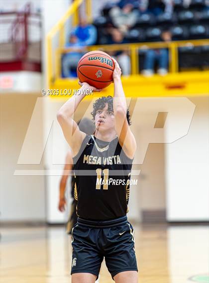 Thumbnail 3 in Mesa Vista @ Menaul (Braves Invite at Santa Fe Indian School) photogallery.