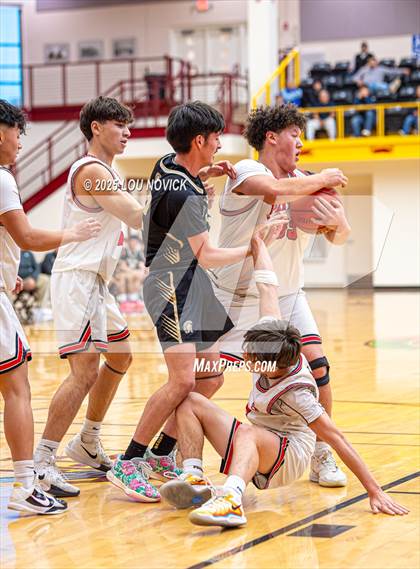 Thumbnail 1 in Mesa Vista @ Menaul (Braves Invite at Santa Fe Indian School) photogallery.