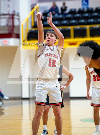 Thumbnail 2 in Mesa Vista @ Menaul (Braves Invite at Santa Fe Indian School) photogallery.