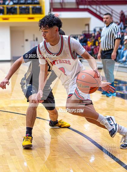 Thumbnail 3 in Mesa Vista @ Menaul (Braves Invite at Santa Fe Indian School) photogallery.