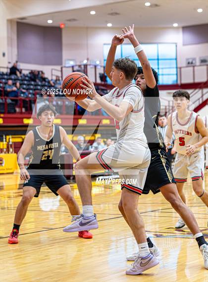 Thumbnail 2 in Mesa Vista @ Menaul (Braves Invite at Santa Fe Indian School) photogallery.