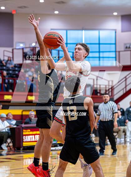 Thumbnail 1 in Mesa Vista @ Menaul (Braves Invite at Santa Fe Indian School) photogallery.