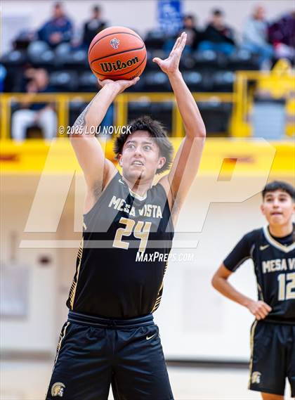 Thumbnail 3 in Mesa Vista @ Menaul (Braves Invite at Santa Fe Indian School) photogallery.