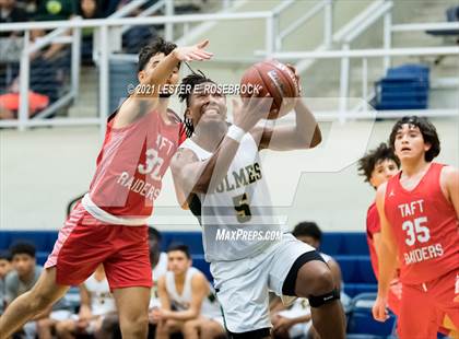 Thumbnail 1 in Taft @ Holmes photogallery.