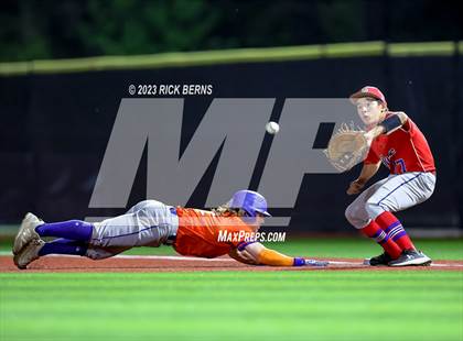 Thumbnail 3 in Grand Oaks vs Oak Ridge (2nd game double header) photogallery.