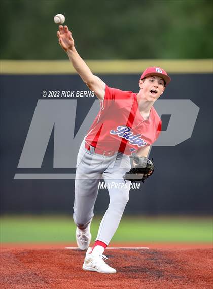 Thumbnail 2 in Grand Oaks vs Oak Ridge (2nd game double header) photogallery.