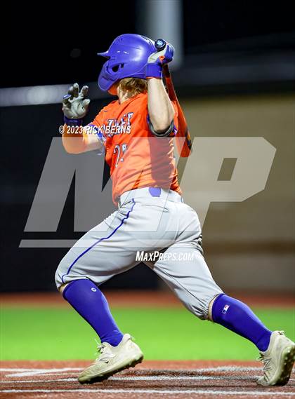 Thumbnail 2 in Grand Oaks vs Oak Ridge (2nd game double header) photogallery.