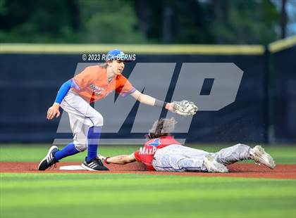Thumbnail 2 in Grand Oaks vs Oak Ridge (2nd game double header) photogallery.