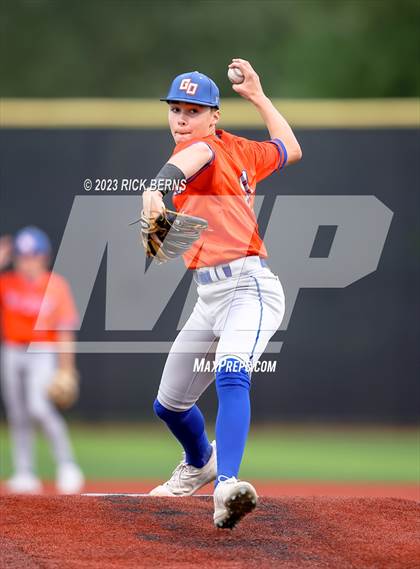 Thumbnail 1 in Grand Oaks vs Oak Ridge (2nd game double header) photogallery.