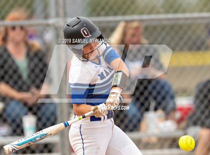 Thumbnail 2 in Marian vs. Beatrice photogallery.