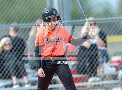 Thumbnail 1 in Marian vs. Beatrice photogallery.