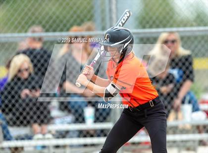 Thumbnail 2 in Marian vs. Beatrice photogallery.