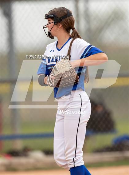 Thumbnail 2 in Marian vs. Beatrice photogallery.