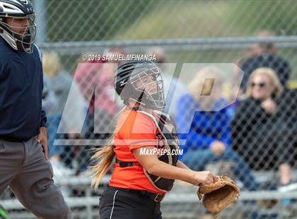 Thumbnail 3 in Marian vs. Beatrice photogallery.