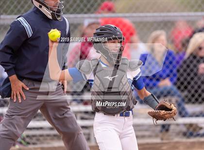 Thumbnail 2 in Marian vs. Beatrice photogallery.