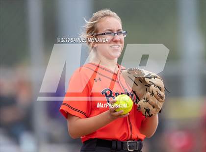 Thumbnail 1 in Marian vs. Beatrice photogallery.