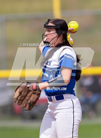 Thumbnail 1 in Marian vs. Beatrice photogallery.