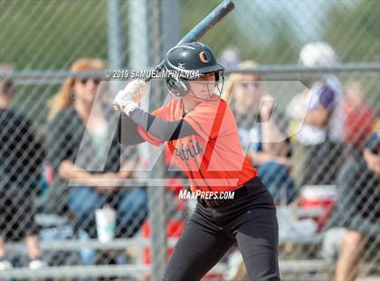 Thumbnail 1 in Marian vs. Beatrice photogallery.