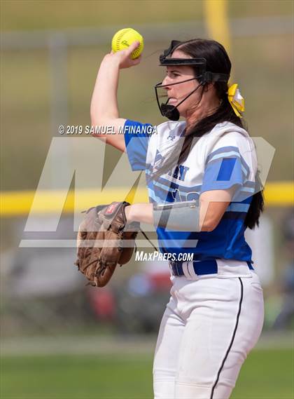 Thumbnail 2 in Marian vs. Beatrice photogallery.