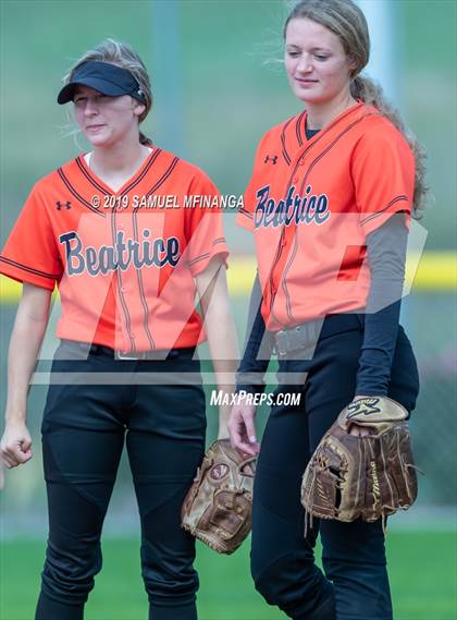 Thumbnail 3 in Marian vs. Beatrice photogallery.